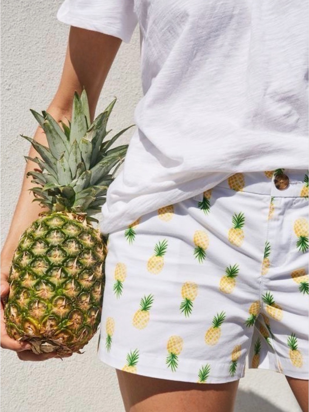 Old navy pineapple print short size 6